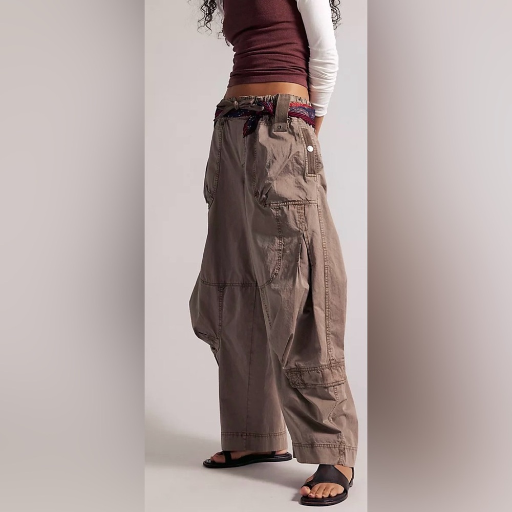 Free People We The Free Onset Cargo Pants - Picture 2 of 5